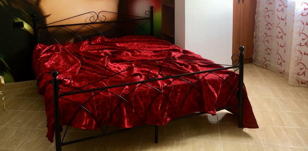 Luxury Holiday In Royal Apartment For King And Queen Sarandë 외부 사진